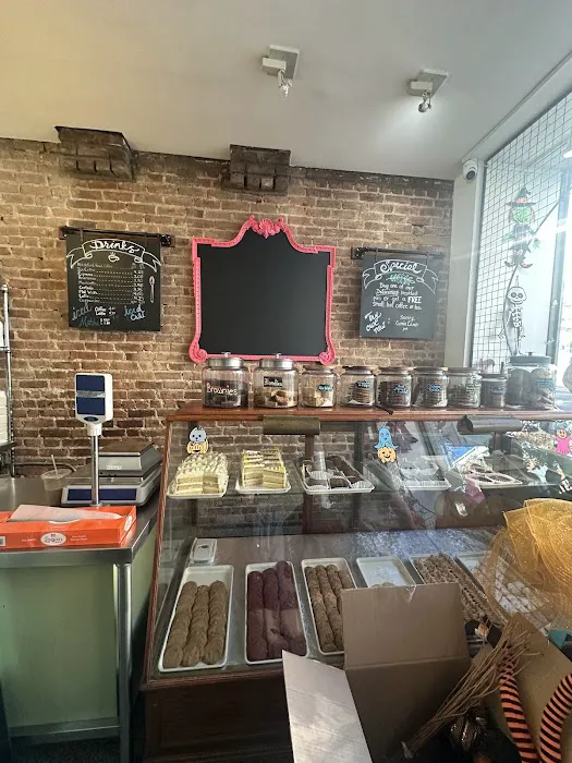 Betty Bakery Picture 8
