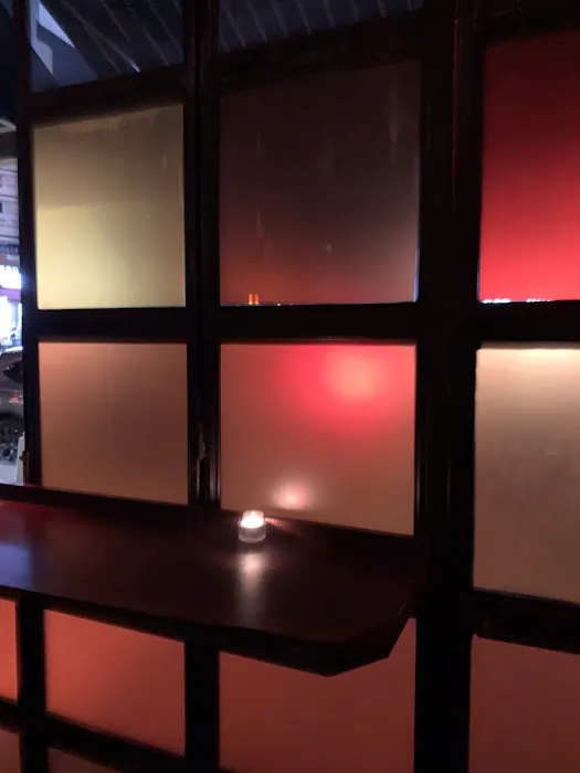 Honeycomb Hi-Fi Lounge Picture 3
