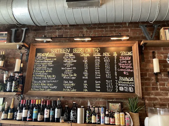 Inwood Local Wine Bar & Beer Garden Picture 6