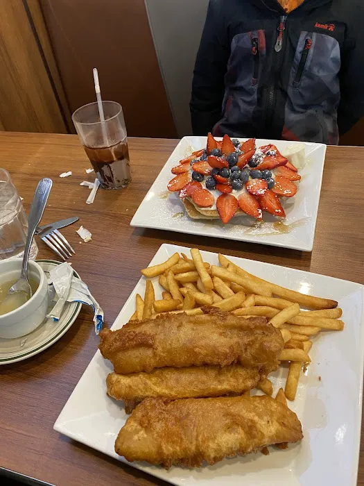 Capitol Diner Picture 6
