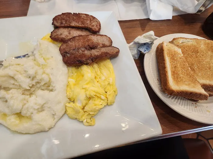 Capitol Diner Picture 3