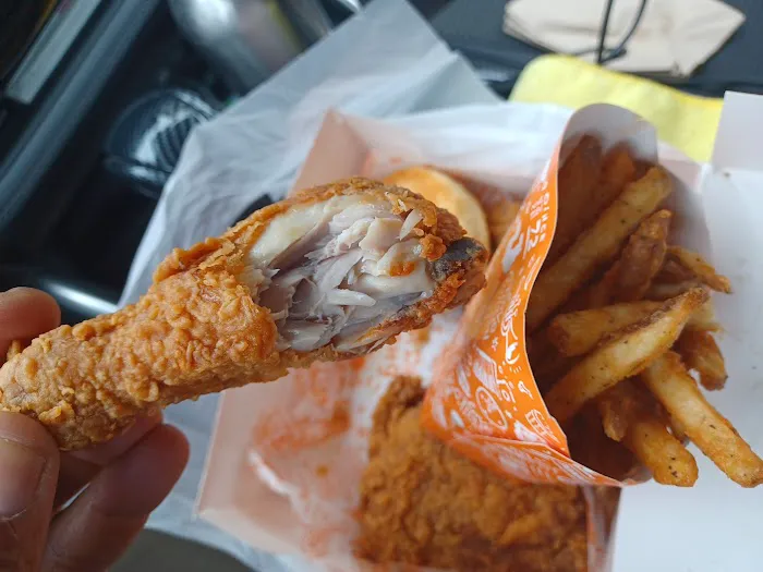 Popeyes Louisiana Kitchen Picture 2
