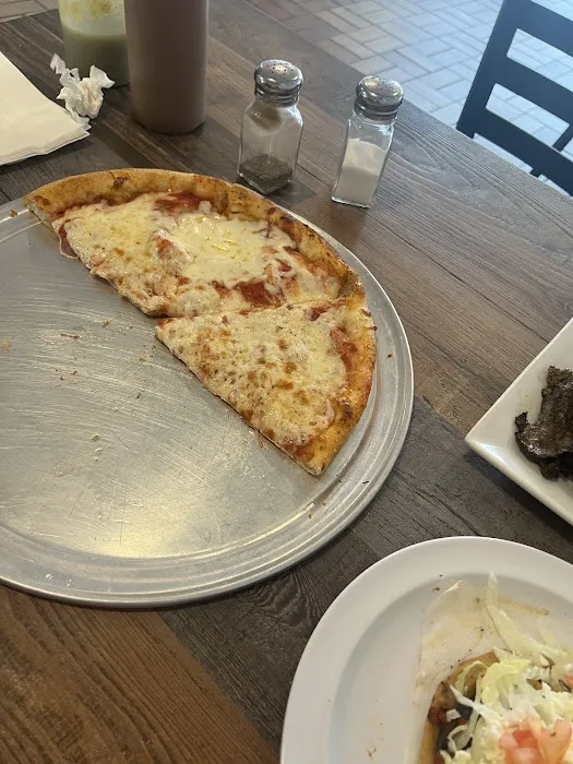 Pizzeria Restaurant Perez Picture 7