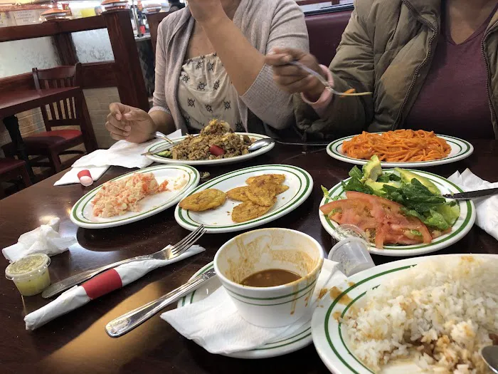 El Caridad Burnside Restaurant Picture 2