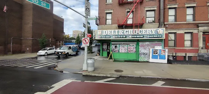 ACEMAK DELI & GROCERY Picture 4