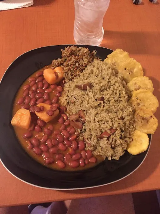 Estrella Restaurant Picture 5