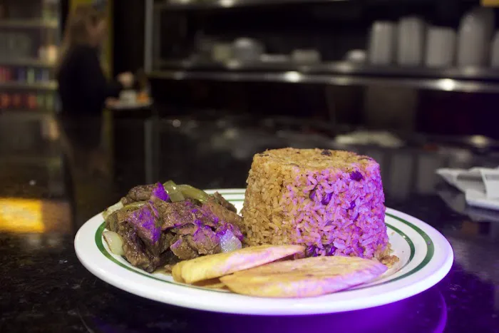 Estrella Restaurant Picture 7