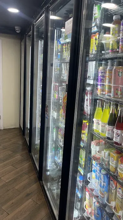YANKEE ONE DELI Picture 9