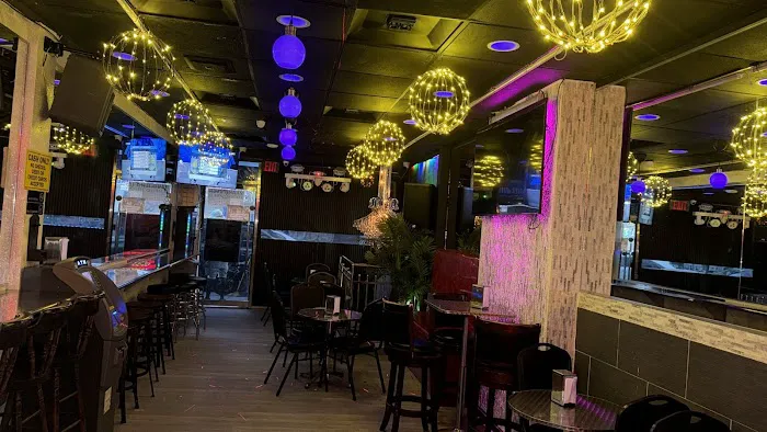 Jade Lounge Corp Picture 1
