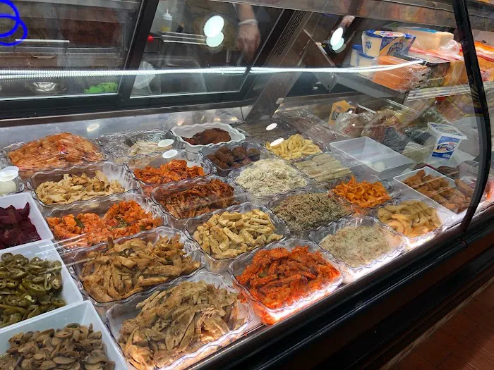 Makilito Super Deli Picture 5