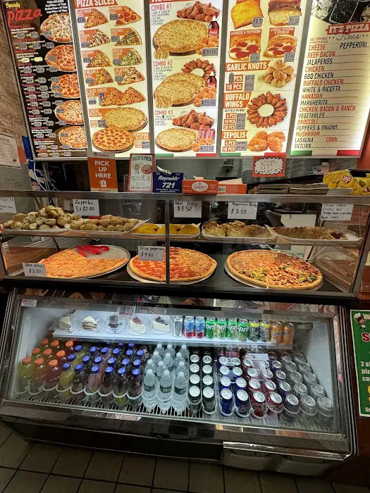Daisy's pizza Picture 5