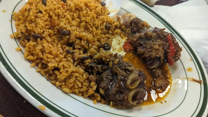 Lechonera Pollo Sabroso Del Valle Picture 5