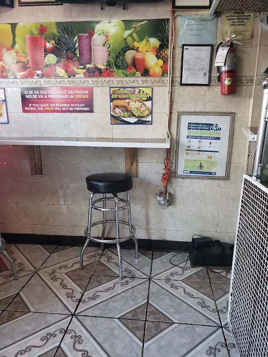 Alex's Tacos Picture 10