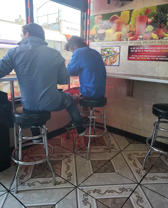 Alex's Tacos Picture 9