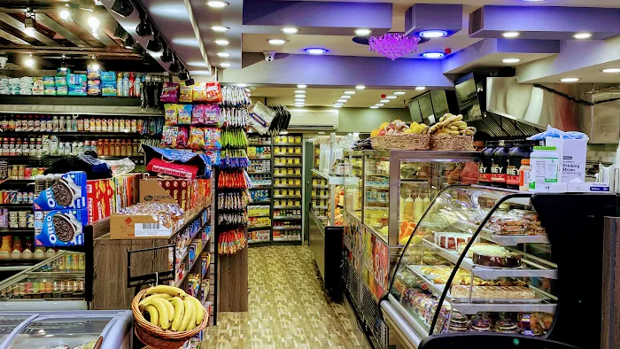 The Alamo delicatessen Picture 4