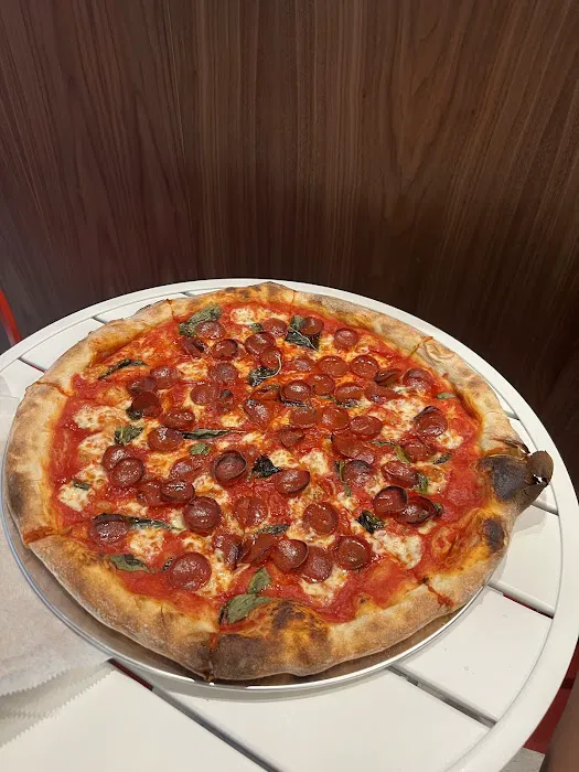 La Flor Pizza Picture 5