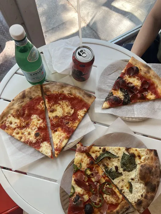 La Flor Pizza Picture 10