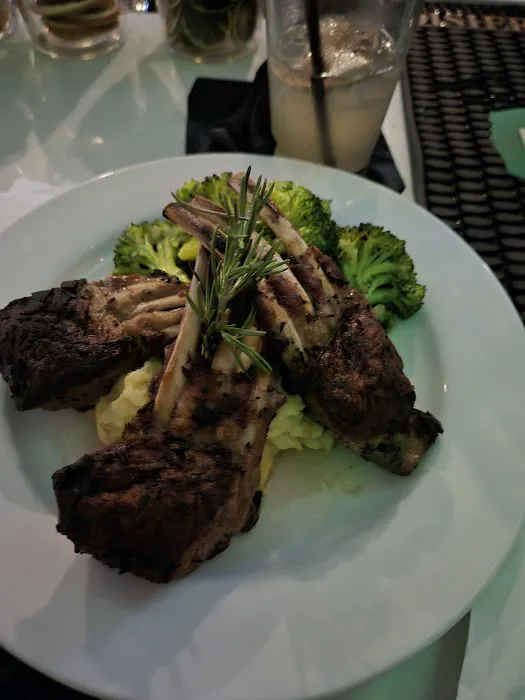 Yummy's Restaurant & Catering Picture 9