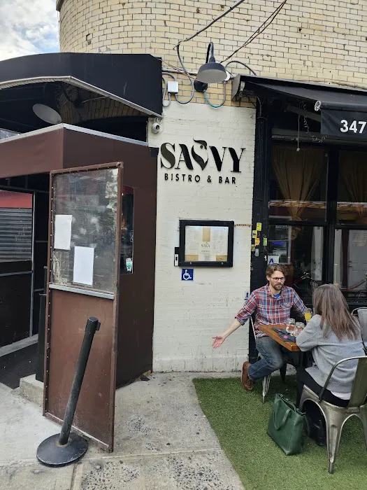 Savvy Bistro and Bar Picture 3