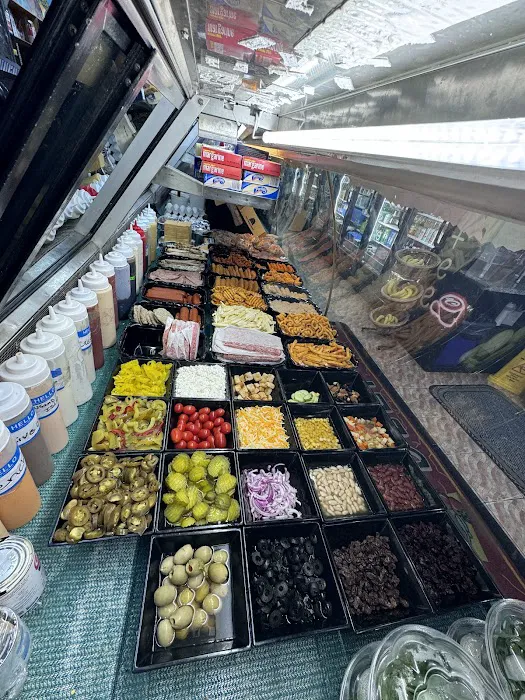 Urban Market Deli Picture 4
