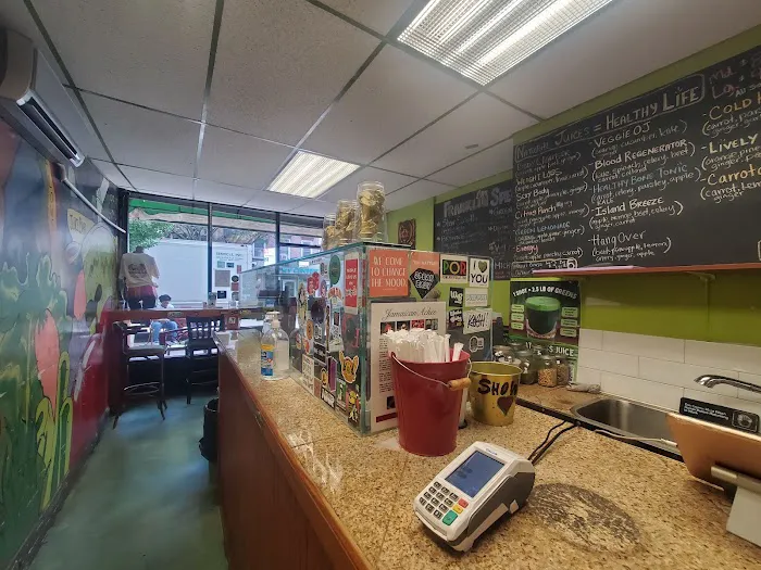 Veggies Natural Juice Bar Picture 9