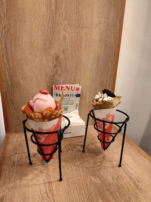 T-swirl Crepe - Park Slope Picture 9