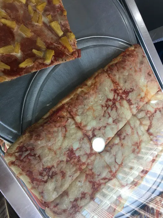 Bella Pizza Picture 1