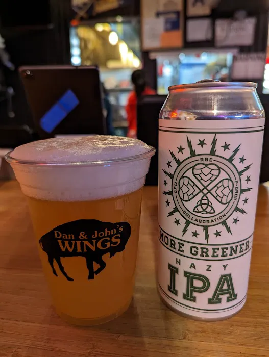Dan and John's Wings Brooklyn Picture 4