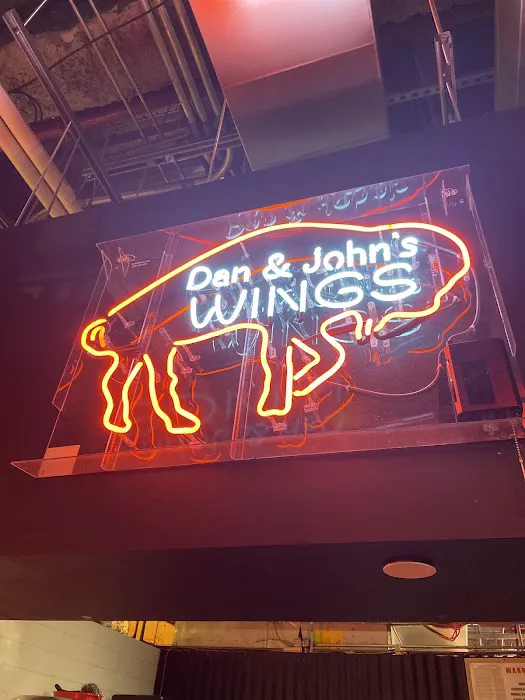 Dan and John's Wings Brooklyn Picture 10
