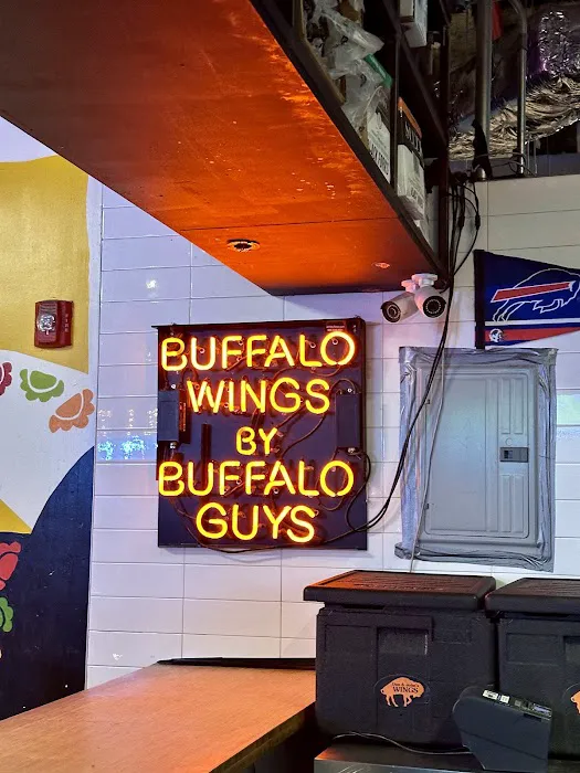 Dan and John's Wings Brooklyn Picture 2