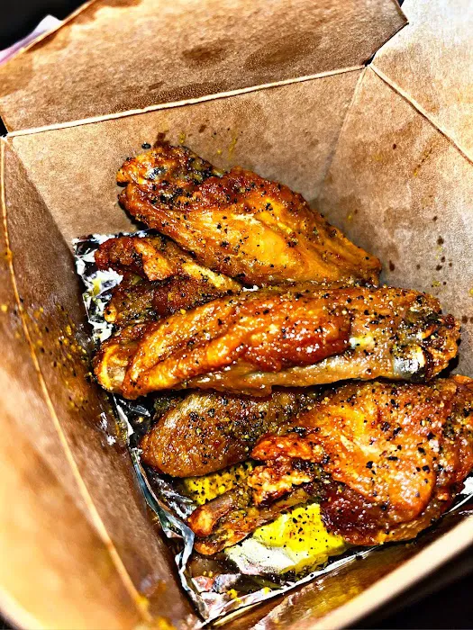 Dan and John's Wings Brooklyn Picture 9