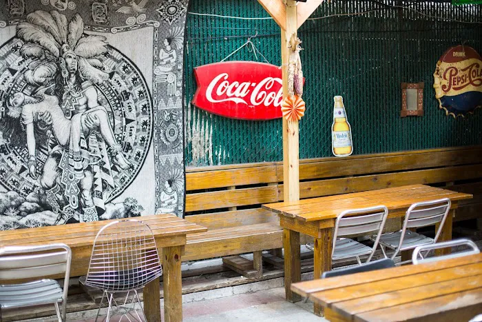 Fast and Fresh Burrito Deli Picture 2