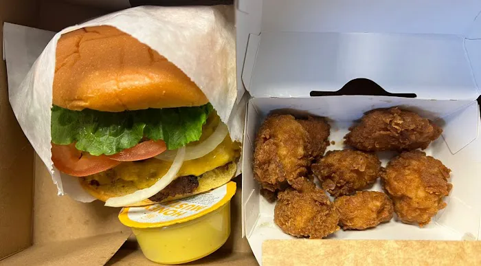 Shake Shack Downtown Brooklyn Picture 2