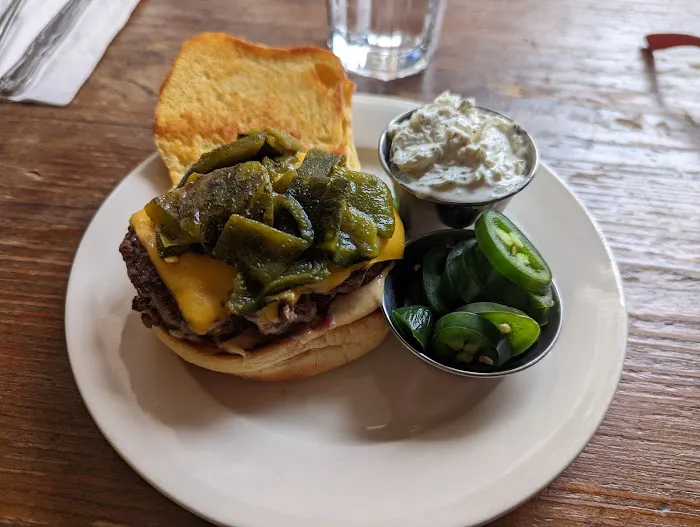 two8two Bar & Burger Picture 1
