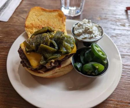 two8two Bar & Burger