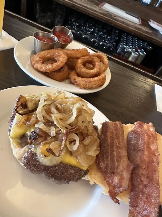 two8two Bar & Burger Picture 7