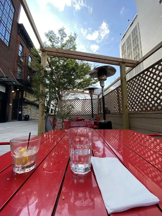 two8two Bar & Burger Picture 9