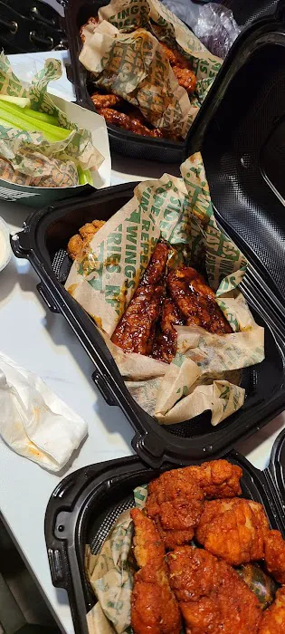 Wingstop Picture 7