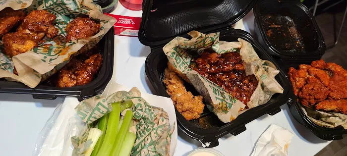 Wingstop Picture 6
