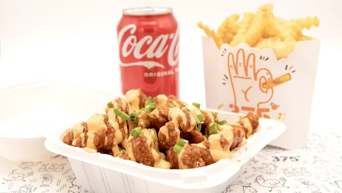 375º Chicken 'n Fries Picture 2