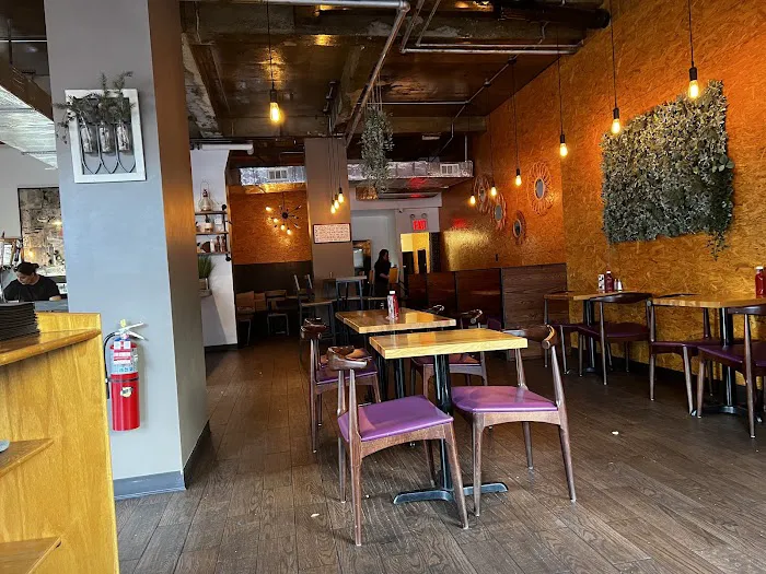 Brooklyn Bridge Bistro Picture 7