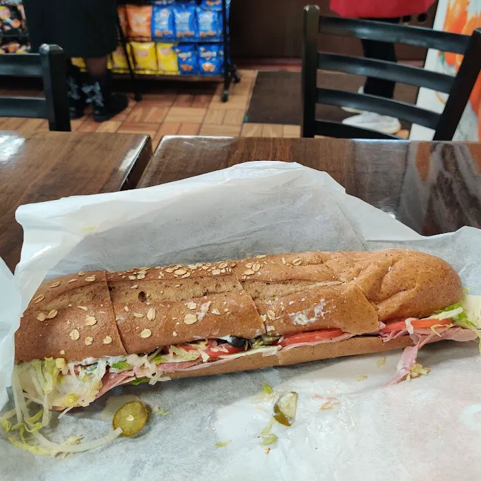 Sam's Pearl Street Deli Picture 3