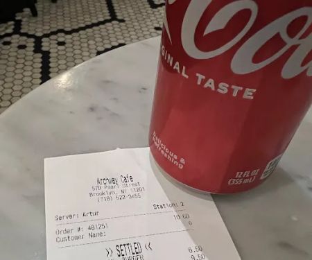 Tommy’s Bar & Burger