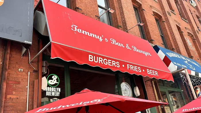 Tommy’s Bar & Burger Picture 3