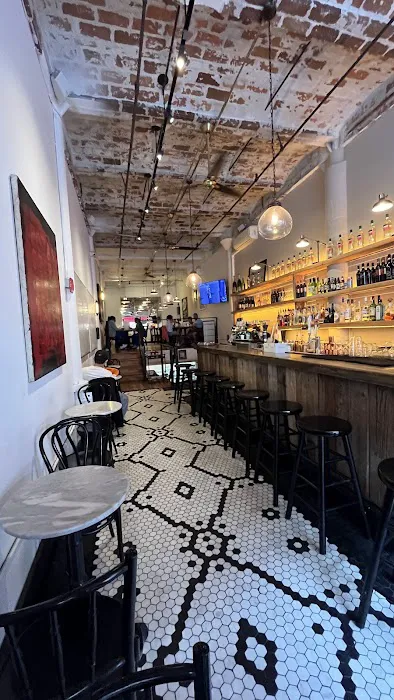 Tommy’s Bar & Burger Picture 9