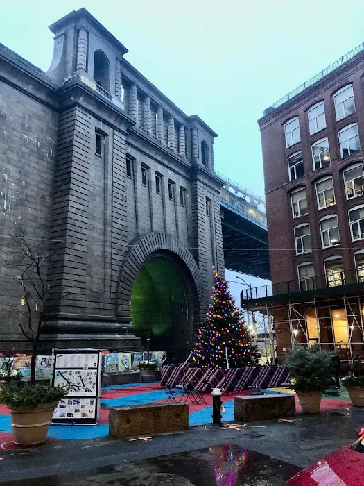 Dumbo Station Picture 2