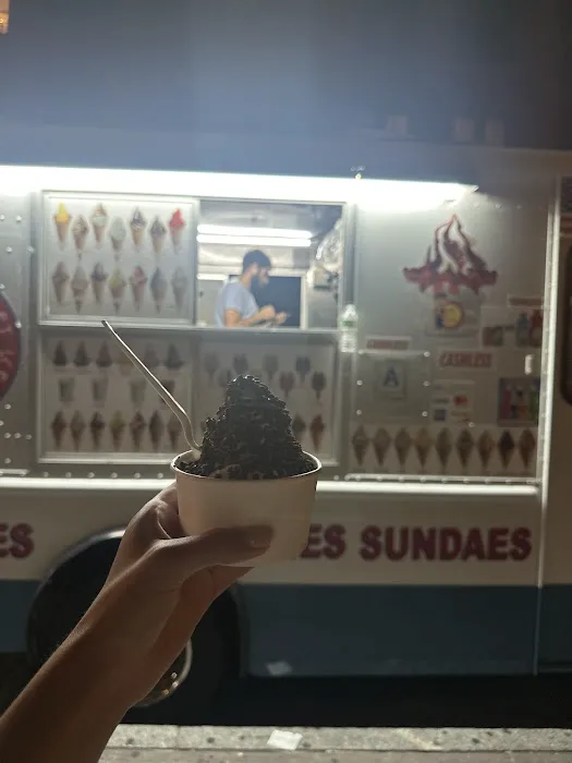 NYC soft Ice cream Picture 1