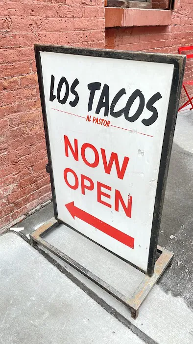 Los Tacos Al Pastor Picture 2