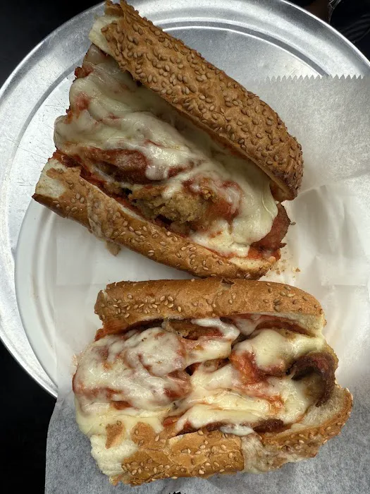 Front Street Pizza Picture 6