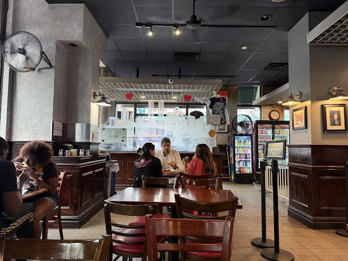 Front Street Pizza Picture 1
